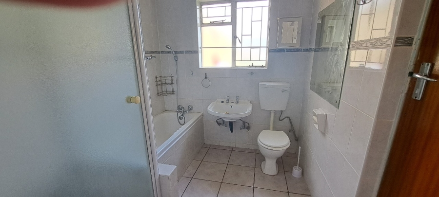 3 Bedroom Property for Sale in Bult West North West